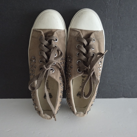 Juicy Couture Shoes - Juicy Couture Tan Canvas Sneakers with Studs Sz.6,5